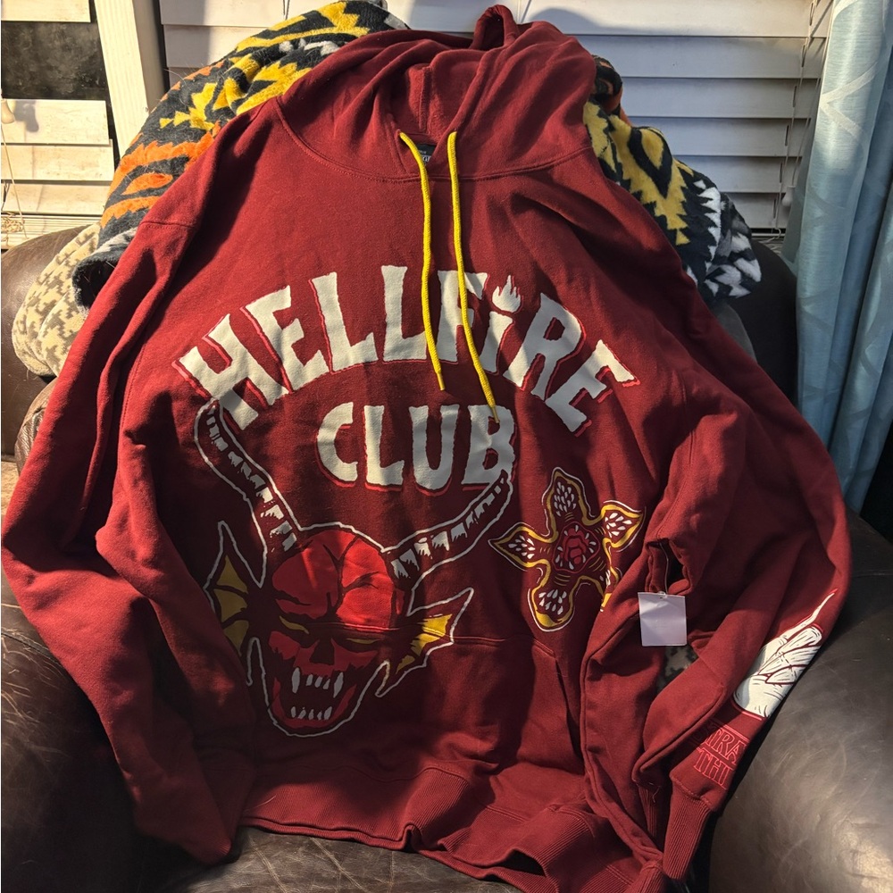 Men's Stranger Things Hellfire Graphic Hoodie Net… - image 4